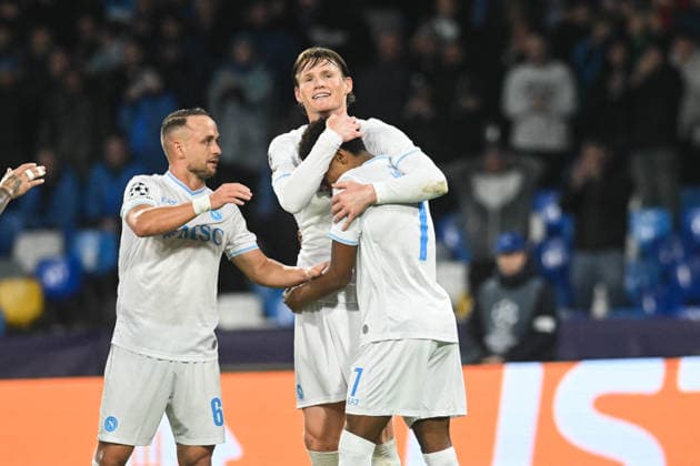 CALCIO - UEFA Champions League - SSC Napoli vs Qarabag FK Scott McTominay of SSC Napoli celebrates with David Neres of SSC Napoli after scoring a goal of 2-0 during the Uefa Champions League match between SSC Napoli vs Qarabag at Diego Armndo Maradona Stadium Naples Italy  Copyright: xIPAxSport ABACAx
