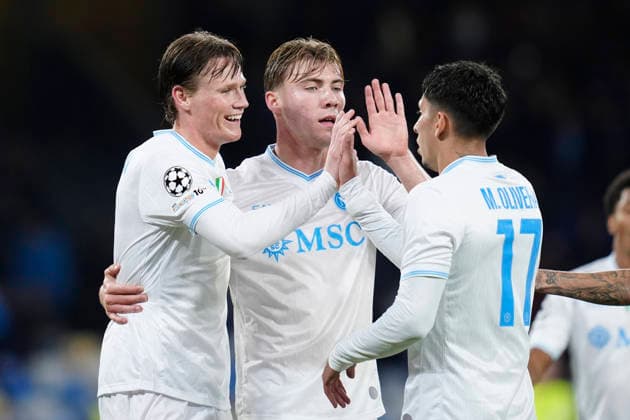 Scott McTominay (SSC Napoli) celebrates after scoring his team s second goal with team mates, UEFA Champions League 2025 26 League Phase MD5, SSC Napoli v Qarabag FK, Diego Armando Maradona Stadium, November 25, 2025, Naples, Italy.