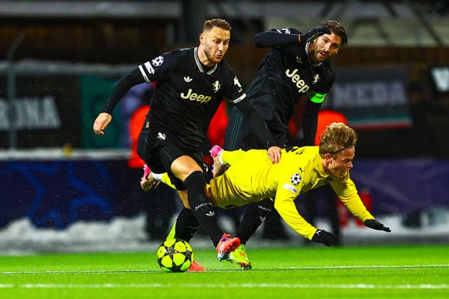 UEFA Champions League 2025 2026 Bodo Glimt Juventus Bodo 20251125 UEFA Champions League between Bodo Glimt and Juventus at Aspmyra Stadium Photo Mats Torbergsen NTB Bodo Norway EDITORIAL USE ONLY RESTRICTED USE FOR BETTING COMPANIES  Copyright: xMatsxTorbergsenx xNTBx
