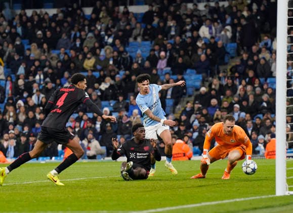 Manchester, England, 25th November 2025. Nico O™Reilly of Manchester City goes close during the Manchester City vs Bayer Leverkusen UEFA Champions League match at the Etihad Stadium, Manchester. Picture credit should read: Andrew Yates Sportimage EDITORIAL USE ONLY. No use with unauthorised audio, video, data, fixture lists, club league logos or live services. Online in-match use limited to 120 images, no video emulation. No use in betting, games or single club league player publications. SPI_072_AY_Man_City_Leverkusen SPI-4309-0104