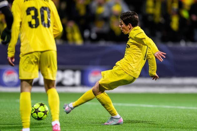 251125 Sondre Brunstad Fet of Bodo Glimt during the UEFA Champions League football match between Bodo Glimt and Juventus on November 25, 2025 in Bodo Photo Marius Simensen BILDBYRAN COP 238 MM0049 bbeng football fotball fotboll soccer uefa champions league mesterligaen bodo glimt juventus  Copyright: MARIUSxSIMENSEN BB251125ZS008