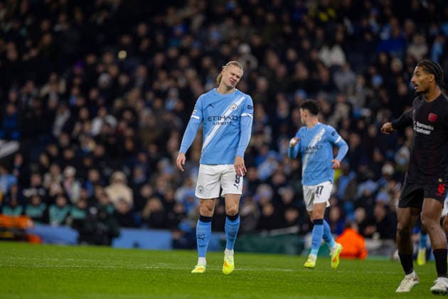 Football - UEFA Champions League - League Phase - Manchester City FC and Bayer 04 Leverkusen MANCHESTER, ENGLAND - Tuesday, November 25, 2025: Manchester City s Erling Haaland during the UEFA Champions League match between Manchester City FC and Bayer 04 Leverkusen FC at the City of Manchester Stadium. (Photo by David Rawcliffe Propaganda) MANCHESTER City of Manchester Stadium MANCHESTER ENGLAND  Copyright: xDavidxRawcliffex P2025-11-25-Man_City_Bayer_Leverkusen-29
