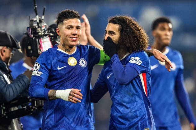 UEFA Champions League Matchday 5 of 8 Chelsea v Barcelona Marc Cucurella of Chelsea and Enzo Fernandez of Chelsea celebrate the win during the UEFA Champions League Matchday 5 of 8 Chelsea v Barcelona at Stamford Bridge, London, United Kingdom, 25th November 2025 (Photo by Alfie Cosgrove News Images) London Stamford Bridge Greater London United Kingdom Copyright: xAlfiexCosgrove NewsxImagesx