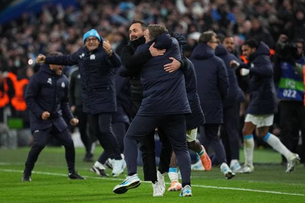 Marseille coach Roberto De Zerbi celebrates at the final whistle with Marseille assistant coach Jacques Abardonado Marseille v Newcastle United, UEFA Champions League, Group Stage, Football, Orange Velodrome, Marseille, France- 25 Nov 2025Marseille Orange Vélodrome France EDITORIAL USE ONLY No use with unauthorised audio, video, data, fixture lists, club league logos or live services. Online in-match use limited to 120 images, no video emulation. No use in betting, games or single club league player publications.  Copyright: xDavexWinter Shutterstockx 15918266dt