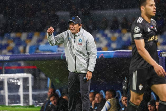 November 25, 2025, Napoli, Napoli, Italia: Antonio Conte Head Coach of SSC Napoli During the Champions League match between Napoli and Qarabag on November 25, 2025, at the Diego Armando Maradona Stadium in Naples..In the photo: Napoli Italia - ZUMAs236 20251125_aap_s236_067 Copyright: xFabioxSassox