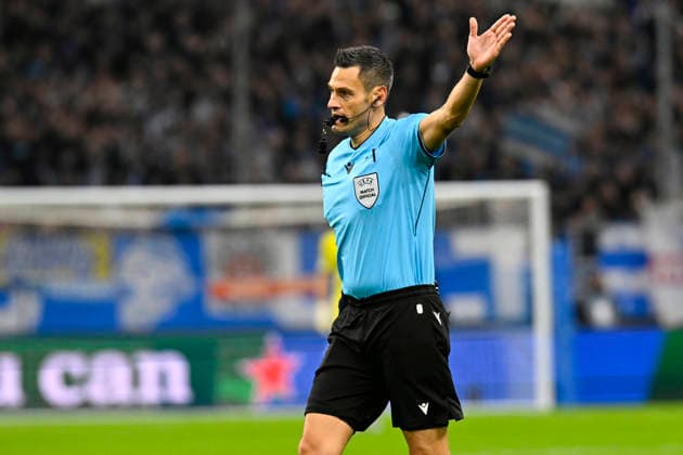 FOOTBALL : Olympique de Marseille VS Newcastle United FC - UEFA Champions League - 25 11 2025 Referee Maurizio Mariani during the UEFA Champions League match between Olympique de Marseille and Newcastle United FC on November 25, 2025 at the Orange Velodrome in Marseille. MarseilleFrance  Copyright: xWilliamxCannarellax