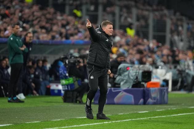 Newcastle manager Eddie Howe Marseille v Newcastle United, UEFA Champions League, Group Stage, Football, Orange Velodrome, Marseille, France- 25 Nov 2025Marseille Orange Vélodrome France EDITORIAL USE ONLY No use with unauthorised audio, video, data, fixture lists, club league logos or live services. Online in-match use limited to 120 images, no video emulation. No use in betting, games or single club league player publications.  Copyright: xDavexWinter Shutterstockx 15918266gt