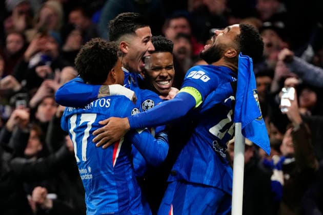 Chelsea FC v FC Barcelona, Barca - UEFA Champions League 2025 26 League Phase MD5 Estevao Willian right winger of Chelsea and Brazil celebrates after scoring his sides first goal during the UEFA Champions League 2025 26 League Phase MD5 match between Chelsea FC and FC Barcelona at Stamford Bridge on November 25, 2025 in London, England. London England United Kingdom  Copyright: xJosexBretonx originalFilename:bretonhernandez-chelseaf251125_npq1u.jpg