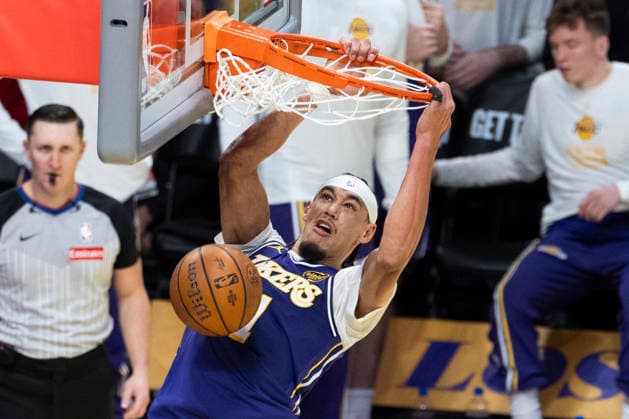 November 25, 2025, Los Angeles, California, USA: Los Angeles LakersÃ¢â‚¬â ¢ Jaxson Hayes (11) dunks against the Los Angeles Clippers during an NBA, Basketball Herren, USA basketball game, in Los Angeles Tuesday, Nov. 25, 2025. Los Angeles USA - ZUMAc68_ 20251125_zaf_c68_041 Copyright: xRingoxChiux