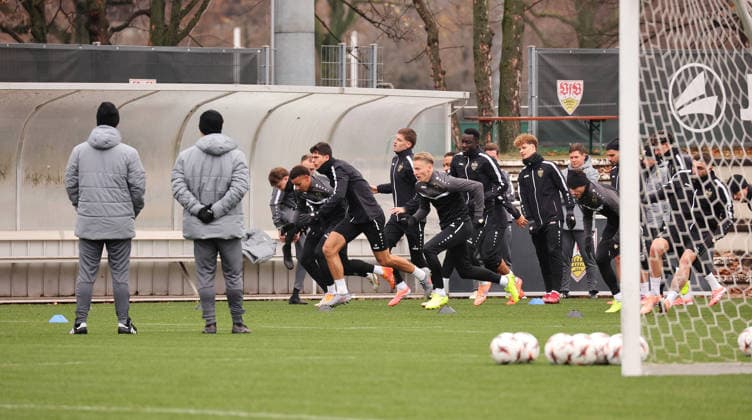 26 11 2025, Germany, Stuttgart, Soccer Bundesliga, Season 2025 2026, VfB Stuttgart Training,