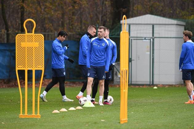 Genk s Bryan Heynen pictured during a training session of Belgian soccer team KRC Genk, on Wednesday 26 November 2025, in Genk. The team prepares for tomorrow s match against Swiss FC Basel, fifth game (out of 8) in the league phase of the UEFA Europa League competition. JILLxDELSAUX  x144372076x
