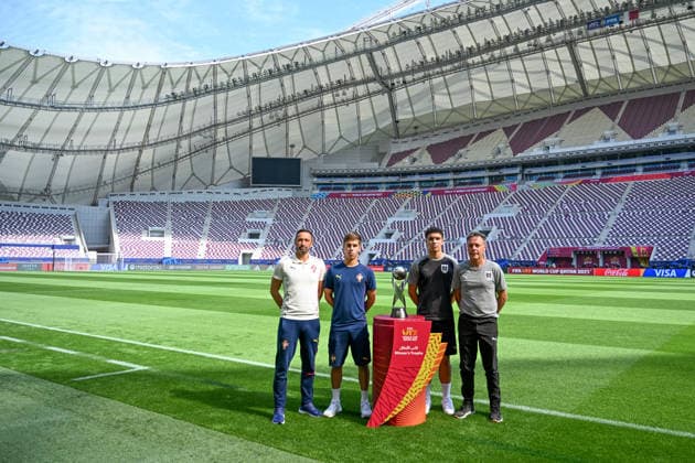 SOCCER - 2025 FIFA U17, U 17 World Cup DOHA,QATAR,26.NOV.25 - SOCCER - FIFA Under 17 World Cup Qatar 2025, preview, press conference, PK, Pressekonferenz final, Portugal vs Austria. Image shows head coach Bino Macaes, Rafael Quiintas (POR), Jakob Pokorny and head coach Hermann Stadler (AUT). Keywords: trophy.  GEPAxpictures xRanjithxKumar