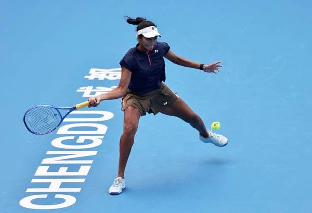 CHENGDU, CHINA - NOVEMBER 25: Sahaja Yamalapalli of India returns a shot in the Women s Singles first round match against Han Jiangxue of China on day 2 of 2026 Australian Open Asia-Pacific Wildcard Playoffs at the Sichuan International Tennis Centre on November 25, 2025 in Chengdu, Sichuan Province of China.  Copyright: xChinaxNewsxServicex 111605920954