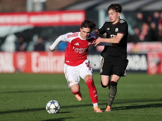 Borehamwood, England, 26th November 2025. Max Dowman of Arsenal during the Arsenal U19 vs Bayern Munich U19 UEFA Youth League match at Meadow Park, Borehamwood. Picture credit should read: David Klein Sportimage EDITORIAL USE ONLY. No use with unauthorised audio, video, data, fixture lists, club league logos or live services. Online in-match use limited to 120 images, no video emulation. No use in betting, games or single club league player publications. SPI_001_DK_ARSENAL_U19_Munich_U19 SPI-4327-0001