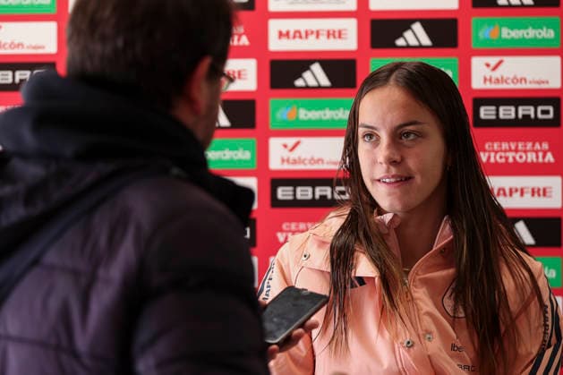 November 26, 2025, Las Rozas, Madrid, SPAIN: Clara Serrajordi of Spain attends an interview for Europa Press during the call-up of Spain Women Team prior to the Women s Nations League final, second leg, against Germany at Ciudad del Futbol on November 26, 2025 in Las Rozas, Madrid, Spain. Las Rozas SPAIN - ZUMAa181 20251126_zaa_a181_014 Copyright: xIrinaxR.xHipolitox