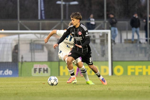 26 11 2025, xhfmx, Football UEFA Youth League, Eintracht Frankfurt Aatalanta Bergamo Ebu Bekir Is Eintracht Frankfurt DFL DFB REGULATIONS PROHIBIT ANY USE OF PHOTOGRAPHS as IMAGE SEQUENCES and or QUASI VIDEO Dreieich