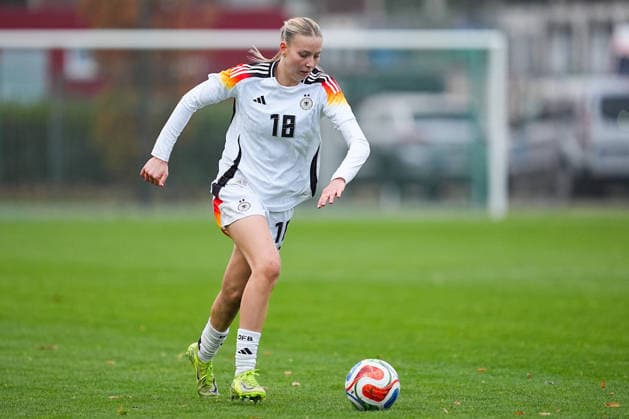 26 11 2025, xydrx, Football, International match, European Championship Qualification U19 Women, Belgium Germany, Sportschule Wedau Mia Lena Maas GER 18 North Rhine-Westphalia Germany