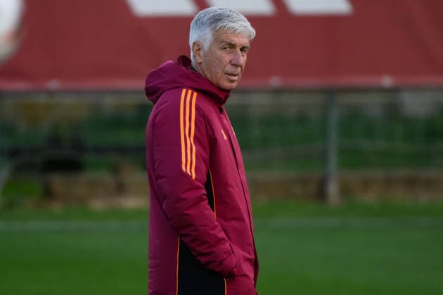 Gian Piero Gasperini, head coach of AS Roma attends a training session the day before the UEFA Europa League 2025 2026 football match between AS Roma and FC Midtjylland at Fulvio Bernardini Center in Rome (Italy), November 26, 2025. andreaxstaccioli