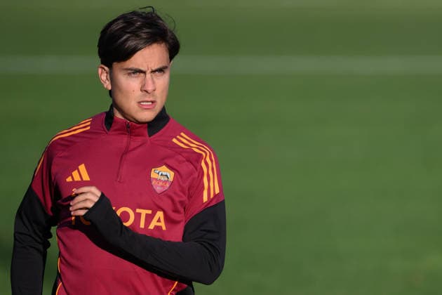 Paulo Dybala of AS Roma during a training session the day before the UEFA Europa League 2025 2026 football match between AS Roma and FC Midtjylland at Fulvio Bernardini Center in Rome (Italy), November 26, 2025. andreaxstaccioli