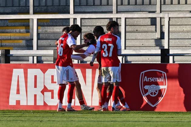 Uefa Youth League Arsenal London FC Bayern Munich 26 11 2025 BOREHAMWOOD, ENGLAND 26 NOVEMBER England cheer after Ceadach O Neill scores to make it 3 1 Arsenal FC U19 76 Goal Goalscorer Joy Happy during the league match between Arsenal London U19 and FC Bayern Munich U19 on UEFA Youth League matchday 5 at Meadow Park on 26 11 2025 Copyright: xBEAUTIFULxSPORTS Goldbergx