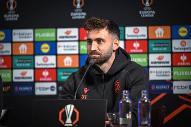 Belgium, Football, UEFA Europa League, 2025 2026, Dominik Schmid FC Basel, 31 at the press conference before the match KRC Genk vs FC Basel 1893, 26 11 2025, Cegeka Arena, Genk, Belgium, Copyright: xMarkusxVerwimpx
