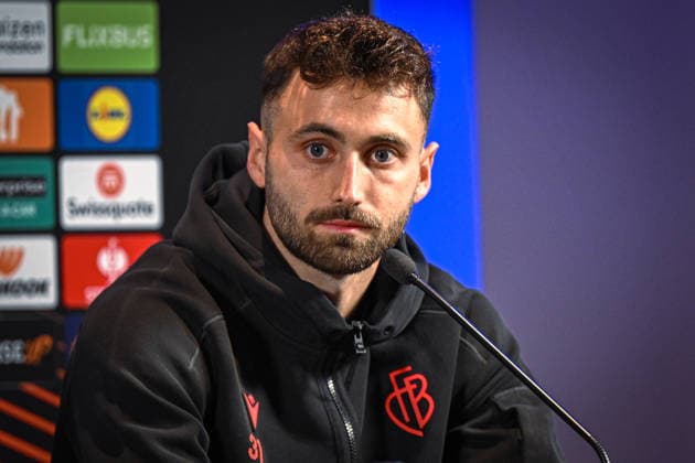 Belgium, Football, UEFA Europa League, 2025 2026, Dominik Schmid FC Basel, 31 at the press conference before the match KRC Genk vs FC Basel 1893, 26 11 2025, Cegeka Arena, Genk, Belgium, Copyright: xMarkusxVerwimpx