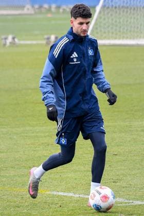 Daniel Elfadli HSV recovery training after injury on the ball Germany , Hamburg , Volksparkstadion , Football , 1 Bundesliga , Training of Hamburger SV