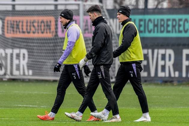 Hauke Wahl Nikola Vasilj Eric Smith Pauli Germany , Hamburg , Training ground at Kollaustrasse , Football , 1 Bundesliga , Training of FC St Pauli
