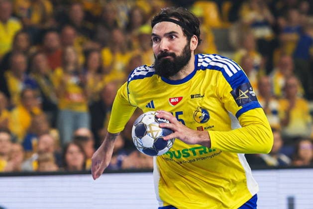 Kielce 26.11.2025. Pilka reczna liga mistrzow sezon 2025 2026 kolejka 10 mecz : Industria Kielce - Dynamo Bukareszt --- Handball EHF Champions League season 2025 2026 match : Industria Kielce - Dinamo Bucuresti nz jorge maqueda peno Fot. Igor Jakubowski Arena Akcji NEWSPIX.PL --- newspix.pl 