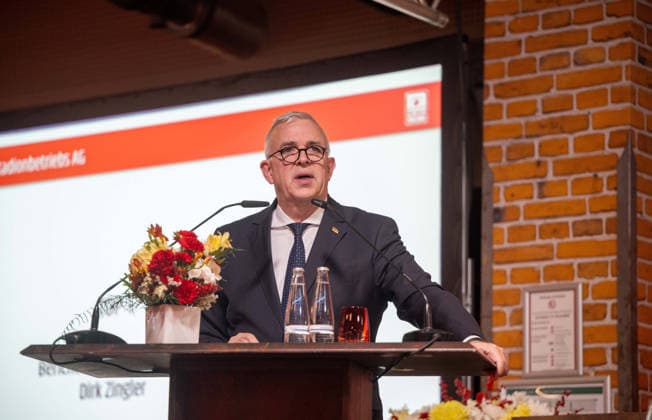 Soccer, Men, Season 2025 2026, 1 Bundesliga, 1 FC Union Berlin, 14 Annual General Meeting of An der Alten Försterei Stadionbetriebs AG, Dirk Zingler Supervisory Board Head of Stadionbetriebs AG and President of e V , 26 11 2025, Copyright: xMatthiasxKochx