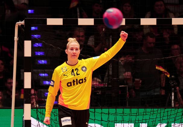 26 11 2025, Germany, Stuttgart, F27th IHF Womens World Championship 2025, Germany vs Iceland, Katharina Filter GER