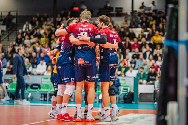 Volleyball Men ZOI DVV Cup 2025 26 Quarter-finals HELIOS GRIZZLYS Giesen vs SVG Lüneburg 26 11 2025 The SVG Lüneburg team celebrates