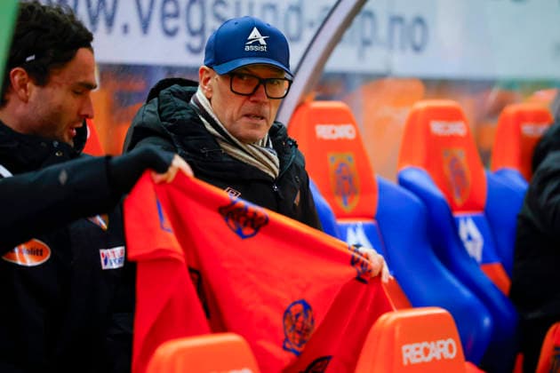 1st division football 2025 Aalesund Egersund Alesund 20251126 Aalesund s coach Kjetil Rekdal in the football qualifying match between Aalesund and Egersund at Color Line Stadium Photo Svein Ove Ekornesvag NTB Alesund Norway EDITORIAL USE ONLY RESTRICTED USE FOR BETTING COMPANIES  Copyright: xSveinxOvexEkornesvagx xNTBx