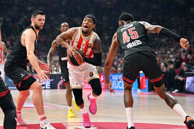 CRVENA ZVEZDA vs OLYMPIACOS DEVONTE GRAHAM, basketball player of Crvena Zvezda, during Euroleague match against Olympiacos, at Belgrade Arena. Belgrade, 26.11.2025 photo: MN Press photo BASKETBALL, EUROLEAGUE, CRVENA ZVEZDA, OLYMPIACOS Belgrade Belgrade Arena Serbia Copyright: xMarkoxMetlasx xMNxPressx