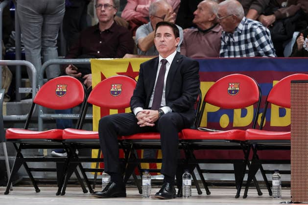 November 26, 2025, Barcelona, Barcelona, Spain: Xavi Pascual, head coach of FC Barcelona, Barca looks on during the EuroLeague Regular Season Round 13 match played between FC Barcelona and LDLC Asvel Villeurbanne at Palau Blaugrana on November 26, 2025 in Barcelona, Spain. Barcelona Spain - ZUMAa181 20251126_zaa_a181_069 Copyright: xJavierxBorregox