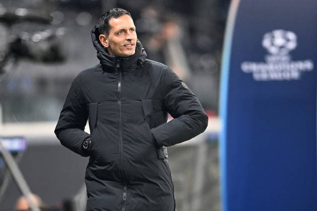 Soccer UEFA Champions League Matchday 5 Eintracht Frankfurt Atalanta Bergamo on 26 11 2025 at Deutsche Bank Park in Frankfurt Dino Toppmöller Coach Head Coach Frankfurt xJKx