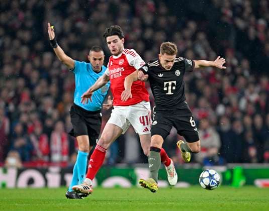 26 11 2025, Football UEFA Championsleague 2025 2026 Preliminary Round 5 Matchday, FC Arsenal FC Bayern Munich, at Emirates Stadium London England v l Declan Rice FC Arsenal v Joshua Kimmich FC Bayern Munich DFL and DFB regulations prohibit any use of photographs as image sequences and or quasi video