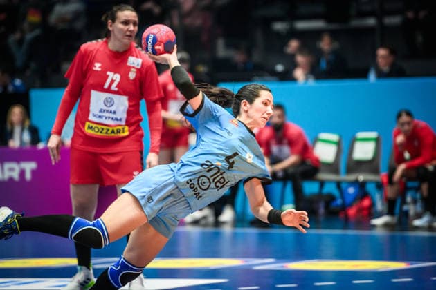 Martina Barreiro Guerra Uruguay, 04 GER, Serbia Uruguay, Handball World Championship, Preliminary Round, Group C, 26 11 2025 GER, Serbia Uruguay, Handball World Championship, Preliminary Round, Group C, 26 11 2025 Stuttgart Copyright: xSandyxDinkelackerx EP_SDR