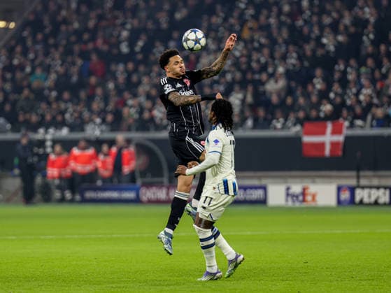 Michy Batshuayi Eintracht Frankfurt,30 and Ederson Atalanta Bergamo, 313 UEFA Champions League, Matchday 5 Eintracht Frankfurt Atalanta BC on 26 11 25 at Deutsche Bank Park, Frankfurt Frankfurt Deutsche Bank Park Frankfurt Germany Copyright: xAlfioxMarinox