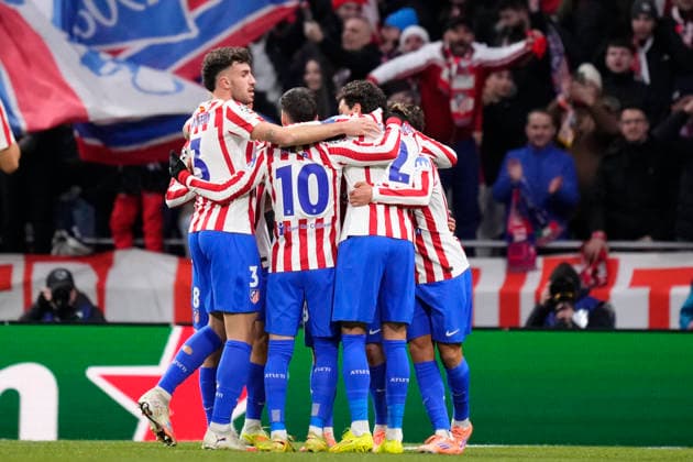 Atletico de Madrid v FC Internazionale Milano - UEFA Champions League 2025 26 League Phase MD5 Julian Alvarez centre-forward of Atletico de Madrid and Argentina celebrates after scoring his sides first goal during the UEFA Champions League 2025 26 League Phase MD5 match between Chelsea FC and FC Barcelona, Barca at Stamford Bridge on November 25, 2025 in London, England. Madrid Spain  Copyright: xJosexBretonx originalFilename:bretonhernandez-atletico251126_npclQ.jpg