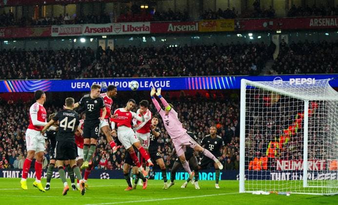 Jurrien Timber of Arsenal scores the opening goal Arsenal v Bayern Munich, UEFA Champions League, Group Stage, Football, Emirates Stadium, London, UK- 26 Nov 2025London Emirates Stadium United Kingdom EDITORIAL USE ONLY No use with unauthorised audio, video, data, fixture lists, club league logos or live services. Online in-match use limited to 120 images, no video emulation. No use in betting, games or single club league player publications.  Copyright: xJavierxGarcia Shutterstockx 15927947p