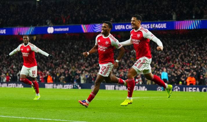 Jurrien Timber of Arsenal celebrates scoring the opening goal Arsenal v Bayern Munich, UEFA Champions League, Group Stage, Football, Emirates Stadium, London, UK- 26 Nov 2025London Emirates Stadium United Kingdom EDITORIAL USE ONLY No use with unauthorised audio, video, data, fixture lists, club league logos or live services. Online in-match use limited to 120 images, no video emulation. No use in betting, games or single club league player publications.  Copyright: xJavierxGarcia Shutterstockx 15927947q