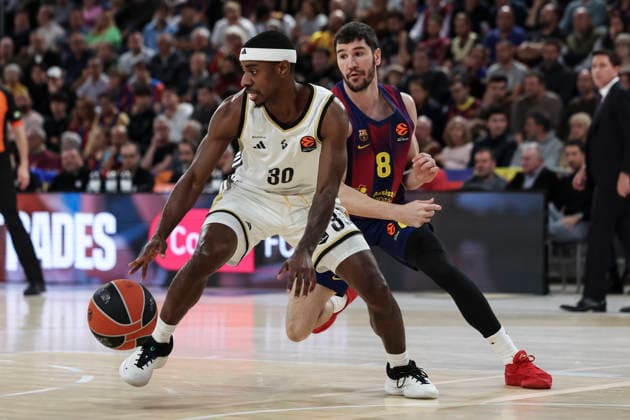 November 26, 2025, Barcelona, Barcelona, Spain: Glynn Watson of LDLC Asvel Villeurbanne and Dario Brizuela of FC Barcelona, Barca in action during the EuroLeague Regular Season Round 13 match played between FC Barcelona and LDLC Asvel Villeurbanne at Palau Blaugrana on November 26, 2025 in Barcelona, Spain. Barcelona Spain - ZUMAa181 20251126_zaa_a181_116 Copyright: xJavierxBorregox