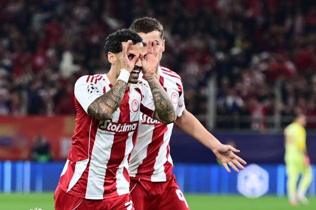 UEFA Champions League, Olympiacos Piraeus vs Real Madrid - Chiquinho of Olympiacos Piraeus celebrate after scoring the 1-0 during the UEFA Champions League Phase matchday 5 soccer match between Olympiacos Piraeus and Real Madrid held at Georgios Karaiskakis Stadium in Piraeus, Greece, 26 November 2025. IMAGO ONE INCH PRODUCTIONS PIRAEUS Greece Copyright: xONExINCHxPRODUCTIONSx 6751623
