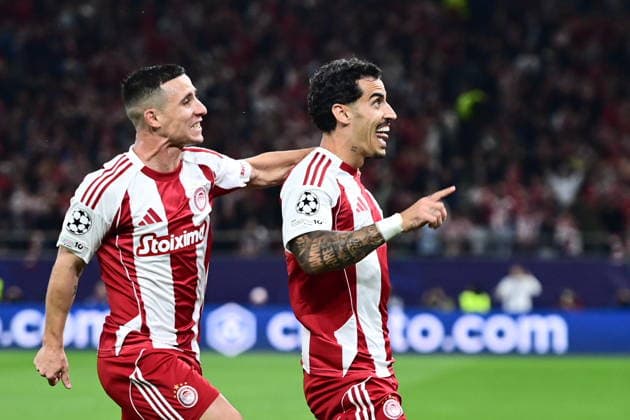 November 26, 2025, Piraeus, Piraeus, Greece: Chiquinho of Olympiacos celebrates a goal during the UEFA Champions League 2025 26 League Phase MD5 match between Olympiacos FC and Real Madrid C.F. at Stadio Georgios Karaiskakis on November 26, 2025 in Piraeus, Greece. Piraeus Greece - ZUMAa181 20251126_zaa_a181_171 Copyright: xEurokinissix