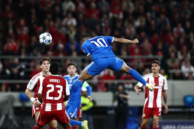 November 26, 2025, Piraeus, Piraeus, Greece: Kylian Mbappe of Real Madrid CF shoots for goal during the UEFA Champions League 2025 26 League Phase MD5 match between Olympiacos FC and Real Madrid C.F. at Stadio Georgios Karaiskakis on November 26, 2025 in Piraeus, Greece. Piraeus Greece - ZUMAa181 20251126_zaa_a181_190 Copyright: xEurokinissix