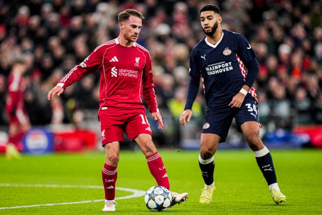 LIVERPOOL, ENGLAND - NOVEMBER 26: Alexis Mac Allister of Liverpool battles for possession with Ismael Saibari of PSV during the UEFA Champions League 2025 26 League Phase MD5 match between Liverpool FC and PSV Eindhoven at Anfield on November 26, 2025 in Liverpool, England. (Photo by Rene Nijhuis) SPO  Copyright: xRenexNijhuis