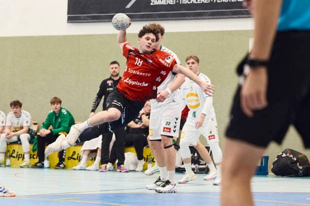 Handball-Herren-Saison 2025 2026-3.BL - Team HandbALL Lippe vs. TSV GWD Minden II am 26.11.2025, Marco Bilanzola ( 18 TeamHandbALL Lippe), Augustdorf HORATEC Arena NRW Deutschland