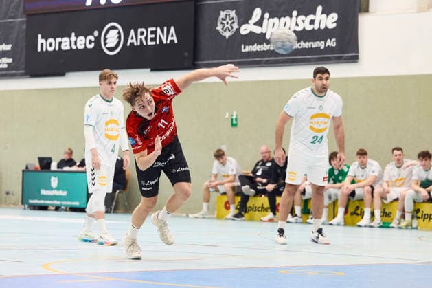 Handball-Herren-Saison 2025 2026-3.BL - Team HandbALL Lippe vs. TSV GWD Minden II am 26.11.2025, Frederik Puls ( 11 TeamHandbALL Lippe), Augustdorf HORATEC Arena NRW Deutschland