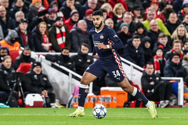 UEFA Champions League Matchday 5 of 8 Liverpool v PSV Eindhoven Ismael Saibari of PSV Eindhoven breaks with the ball during the UEFA Champions League Matchday 5 of 8 Liverpool vs PSV Eindhoven at Anfield, Liverpool, United Kingdom, 26th November 2025 (Photo by Alfie Cosgrove News Images) Liverpool Anfield Merseyside United Kingdom Copyright: xAlfiexCosgrove NewsxImagesx